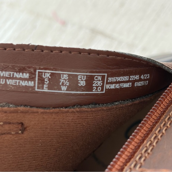 Clarks Angie Spice Ankle Boots size 7.5 WIDE Brown Oiled Leather Booties - Picture 9 of 14